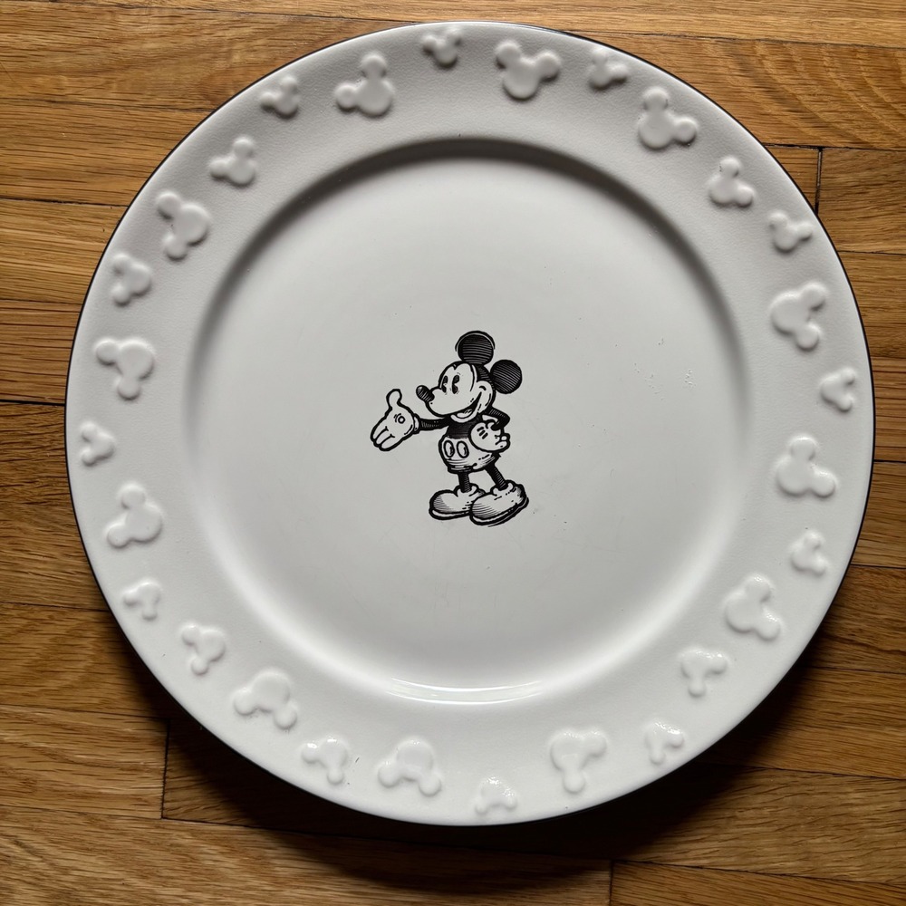 Disney Gourmet Mickey Mouse Black White Ceramic Dinner Plate 11" Classic Sketch